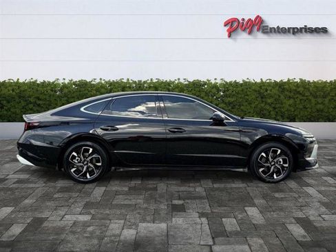 Used 2025 Hyundai Sonata SEL FWD image 11