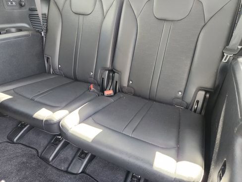 Certified 2025 Kia Sorento S FWD image 30