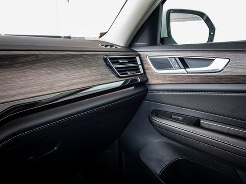 New 2026 Volkswagen Atlas SEL image 45