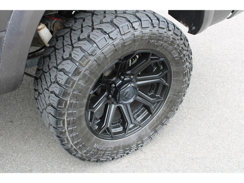 Used 2018 RAM 2500 Laramie w/ Sport Appearance Group image 5