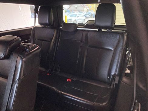 Used 2021 Ford Expedition Max XLT image 12