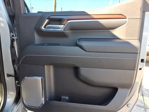 Used 2024 GMC Sierra 1500 Denali w/ Denali Reserve Package image 15