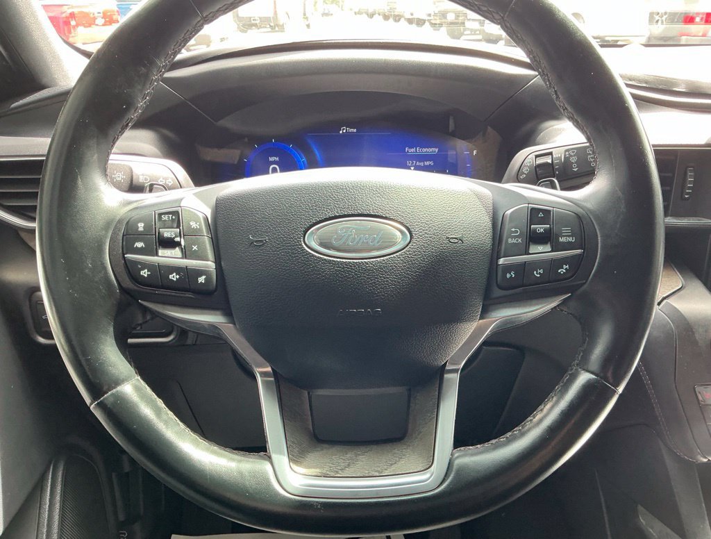Used 2020 Ford Explorer Platinum w/ Premium Technology Package AWD/4WD image 47