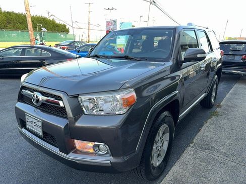 Used 2013 Toyota 4Runner SR5 w/ Convenience Pkg AWD/4WD image 5
