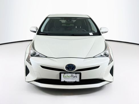 Used 2017 Toyota Prius Three w/ Carpet Mat Package FWD image 2