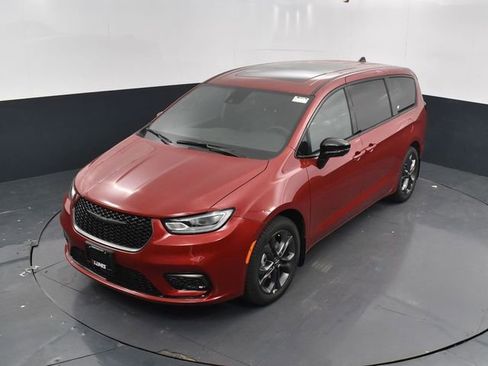 New 2026 Chrysler Pacifica Select image 32