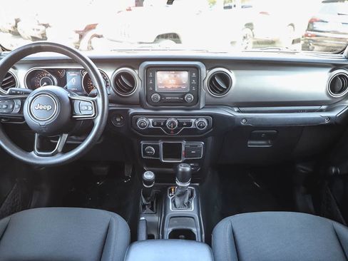 Used 2020 Jeep Gladiator Sport w/ Auxiliary Switch Group AWD/4WD image 11