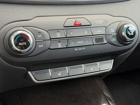 Used 2017 Kia Sorento EX FWD image 29