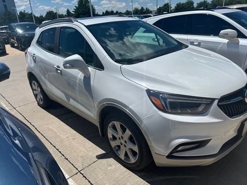 Used 2019 Buick Encore Essence w/ Experience Buick Package AWD/4WD image 5