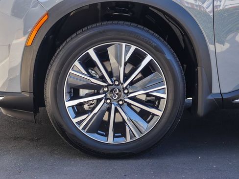 Certified 2026 INFINITI QX60 Luxe w/ Cargo Package FWD image 10
