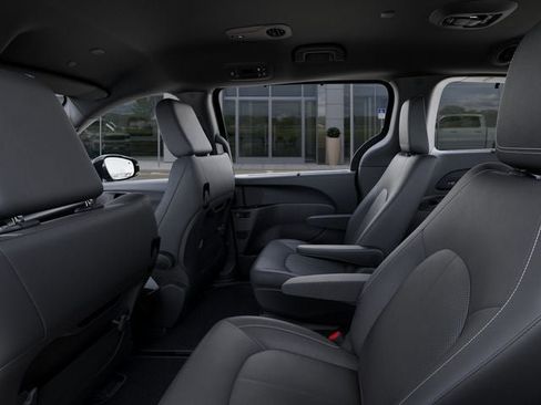 New 2027 Chrysler Pacifica Select w/ Family Tech Group FWD image 23