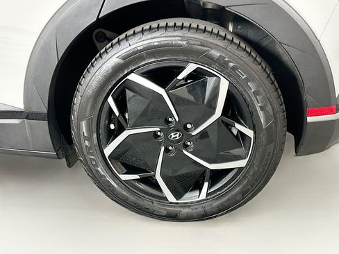 Used 2024 Hyundai Ioniq 5 SE image 11