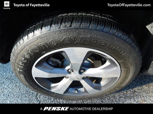 Used 2019 Jeep Cherokee Limited w/ Luxury Group image 8