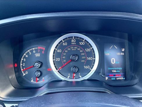 Used 2022 Toyota Corolla Cross LE FWD image 25