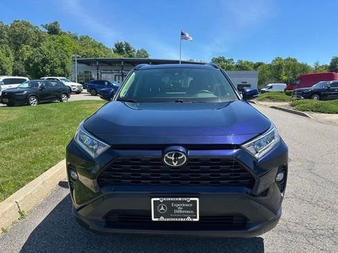 Used 2021 Toyota RAV4 XLE Premium AWD/4WD image 8