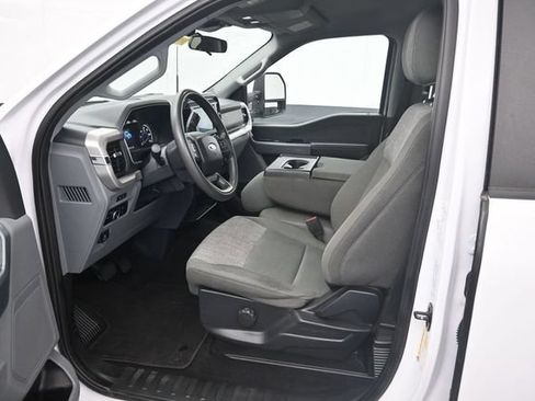 Used 2023 Ford F150 XLT w/ XTR Package AWD/4WD image 9