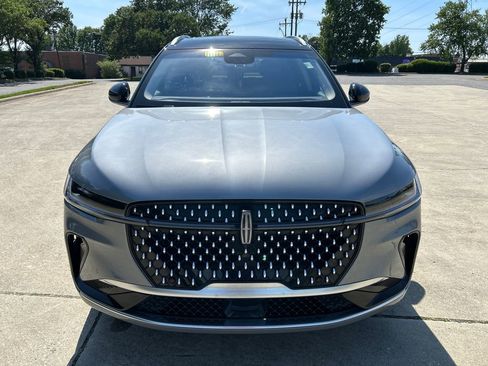 Used 2024 Lincoln Nautilus Reserve w/ Equipment Group 202A AWD/4WD image 10