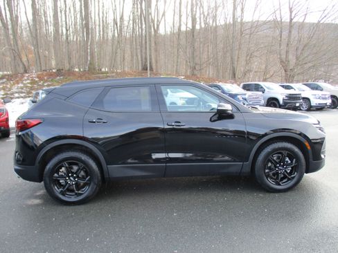 Certified 2023 Chevrolet Blazer LT w/ Midnight/Sport Edition image 4