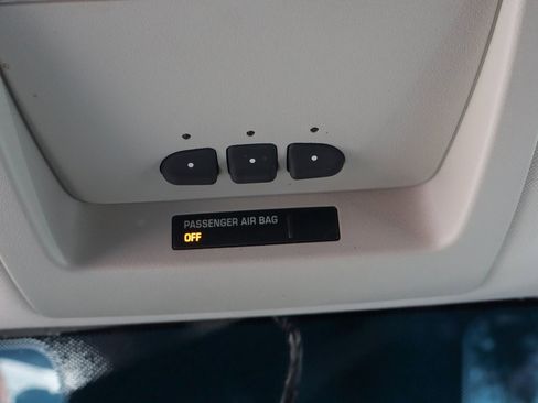 Used 2010 Chevrolet Silverado 1500 LT w/ Power Pack Plus image 25