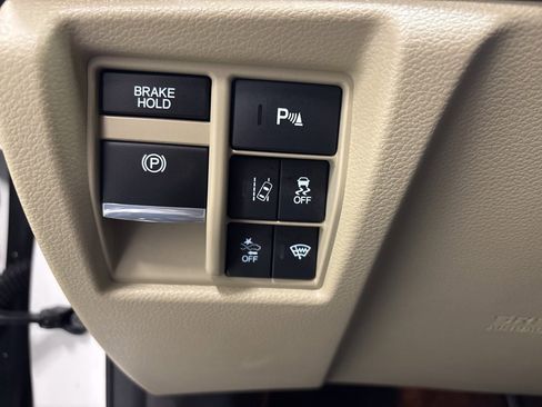 Used 2017 Acura MDX SH-AWD w/ Advance Package image 28