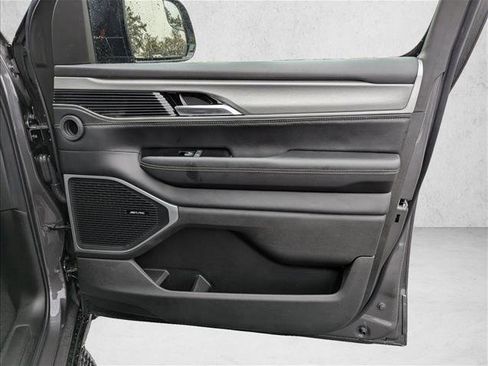 New 2025 Jeep Wagoneer Series II AWD/4WD image 24