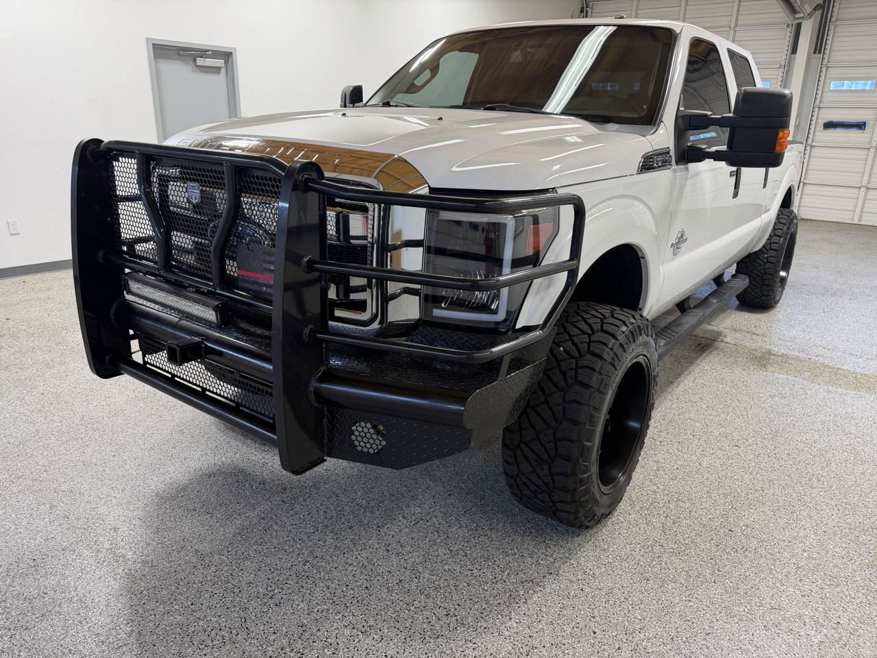 Used 2016 Ford F250 XLT w/ XLT Value Package AWD/4WD image 2