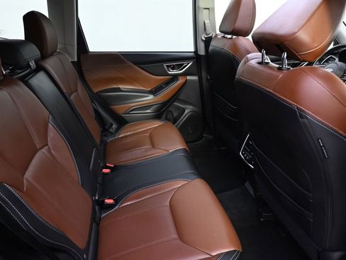 Used 2022 Subaru Forester Touring image 18