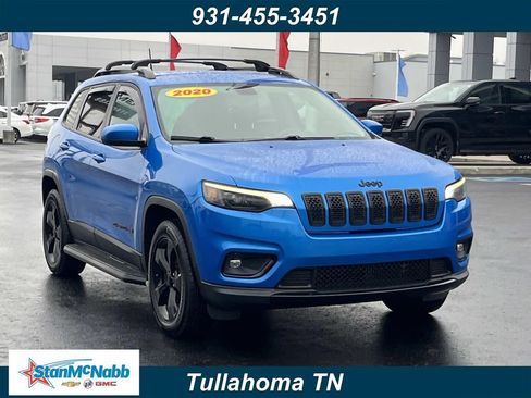 Used 2020 Jeep Cherokee Latitude Plus image 1
