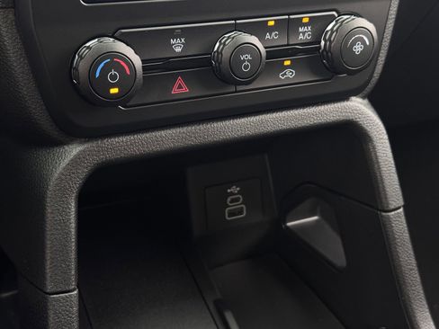 New 2026 Ford Ranger XL image 18