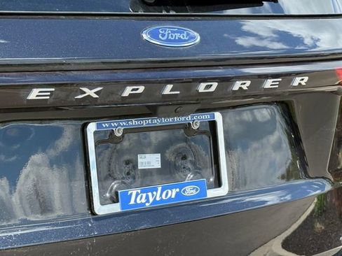 Used 2026 Ford Explorer Active w/ Active Comfort Package AWD/4WD image 8