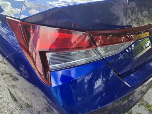 Certified 2023 Hyundai Elantra SEL w/ Convenience Package FWD image 8