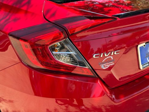 Used 2019 Honda Civic Sport image 29