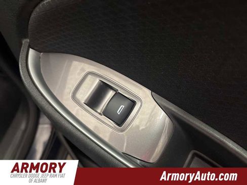 Used 2023 Chevrolet Malibu LT image 28