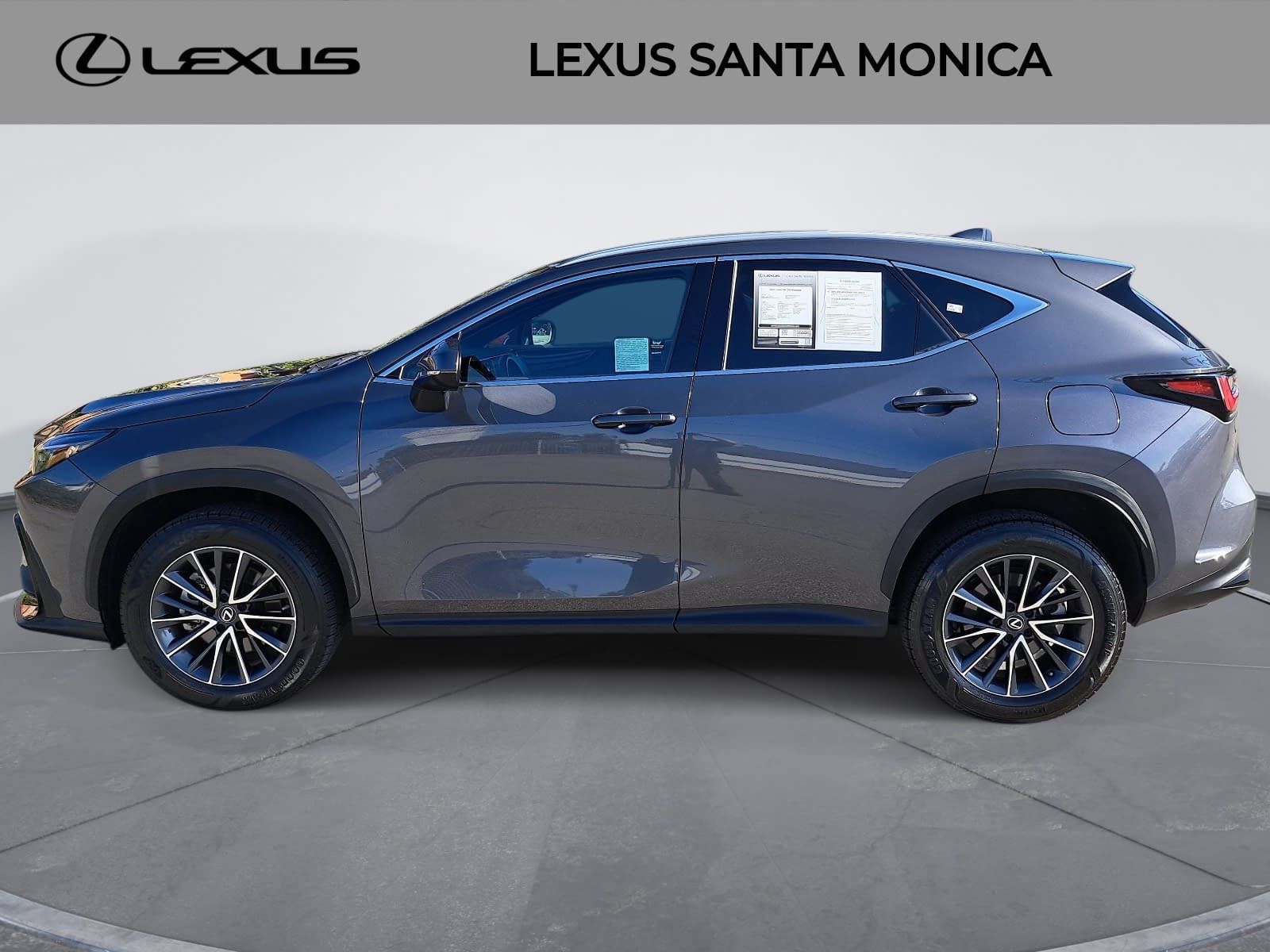 Used 2022 Lexus NX 250 FWD image 8