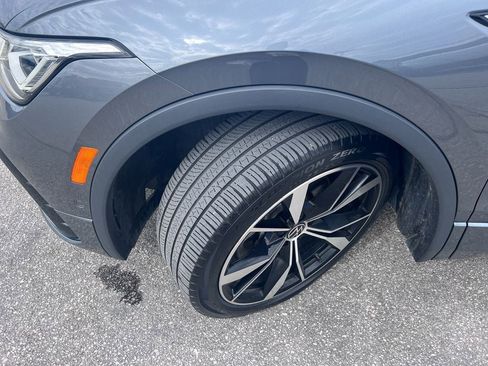 Used 2022 Volkswagen Tiguan SEL R-Line AWD/4WD image 34