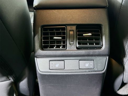 Used 2016 Subaru Outback 2.5i Limited w/ Popular Package #4 image 26