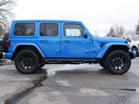 Used 2022 Jeep Wrangler Unlimited Sahara image 7