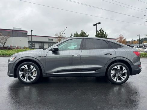 Used 2021 Audi e-tron Premium w/ Towing Package image 5