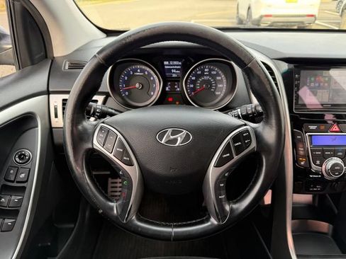 Used 2014 Hyundai Elantra GT w/ Option Group 03 FWD image 18