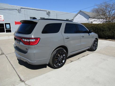 Used 2023 Dodge Durango R/T w/ Blacktop Package image 8