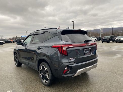 Used 2025 Kia Seltos S image 4
