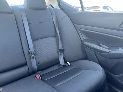 Used 2025 Nissan Altima 2.5 SV FWD image 32