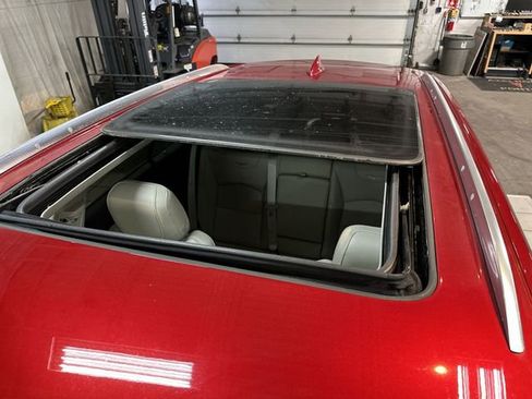 Used 2021 Cadillac XT4 Premium Luxury w/ Cold Weather Package image 31