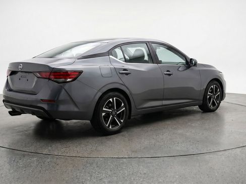 Used 2025 Nissan Sentra SV FWD image 9