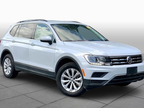 Used 2018 Volkswagen Tiguan SE FWD image 3