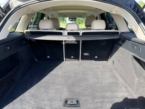 Used 2022 Mercedes-Benz GLC 300 4MATIC image 10