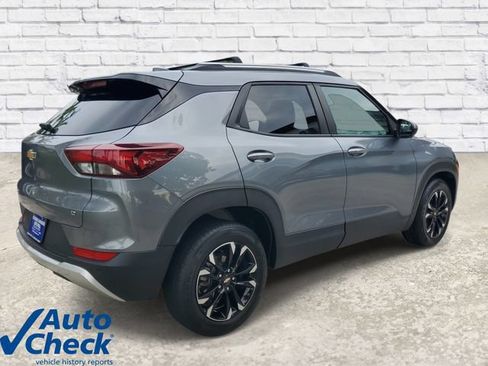Certified 2022 Chevrolet TrailBlazer LT w/ Convenience Package FWD image 4