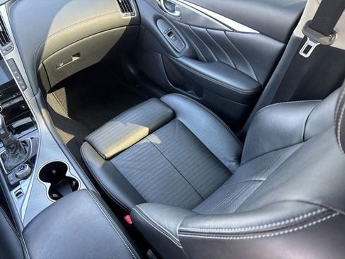 Used 2018 INFINITI Q50 Sport image 14