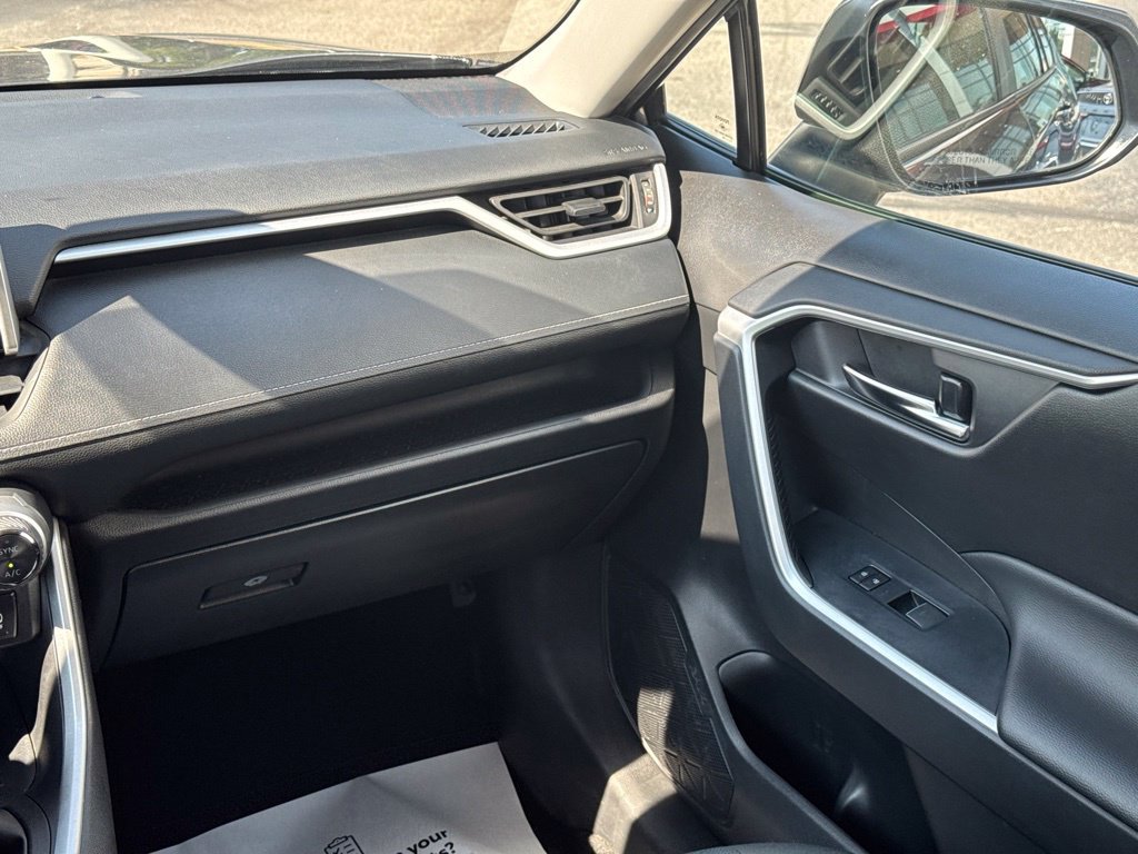 Certified 2024 Toyota RAV4 XLE FWD image 21