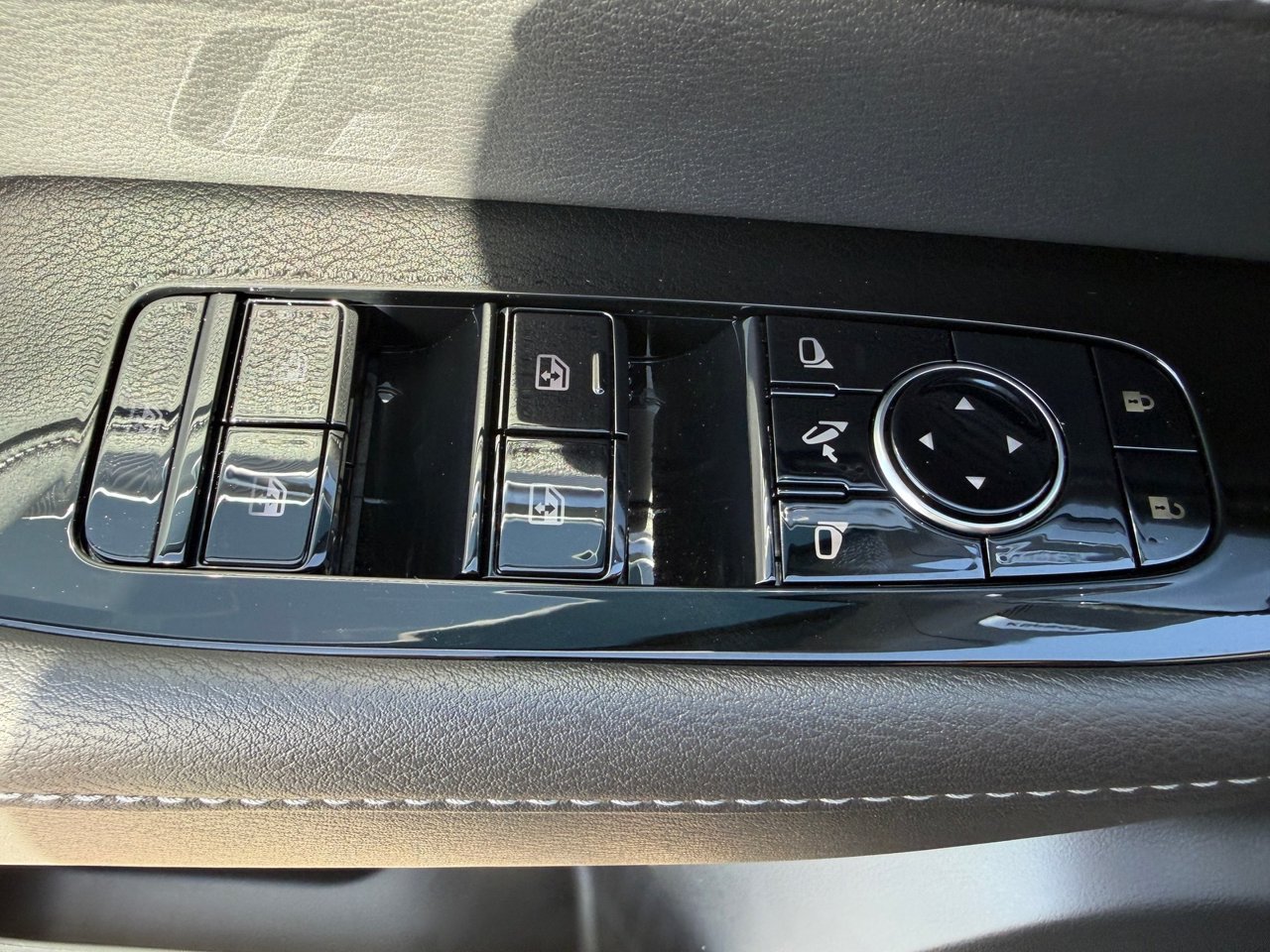 New 2027 INFINITI QX80 Luxe RWD image 16